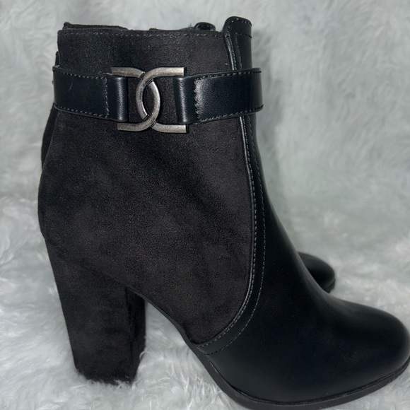 Limelight Shoes - Chic Black Ankle Boots
